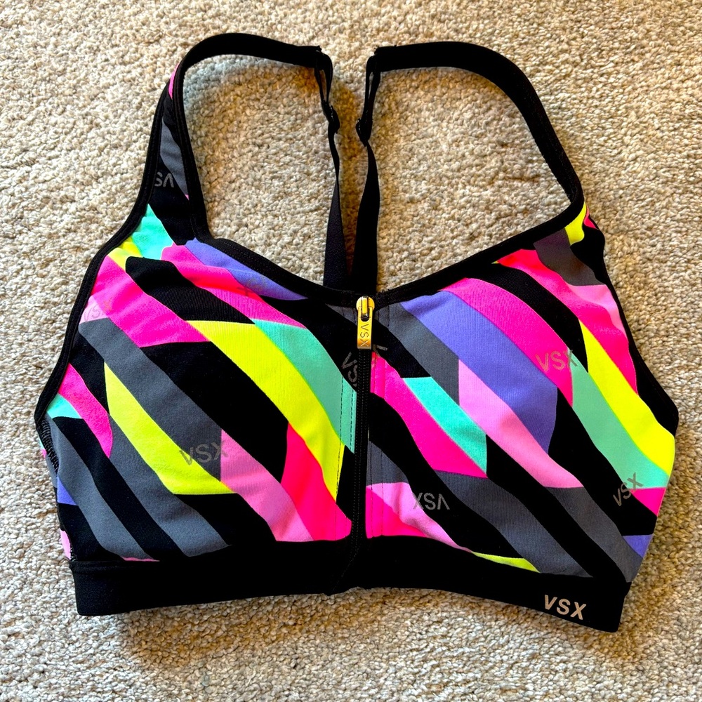VSX Victoria’s Secret Knockout Front Close Sports Bra | Size 32B